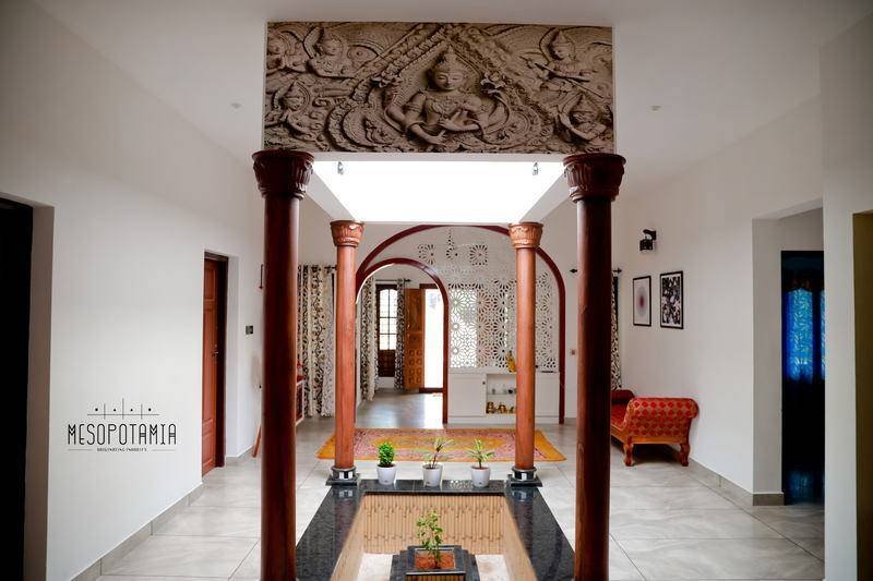 The court at the centre of the plan. Every main room opens to it.